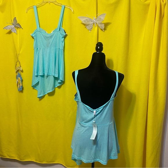 New Beautiful Size Medium (6) or 3 X-Large (14) Blouse!(#292) - Picture 3 of 10